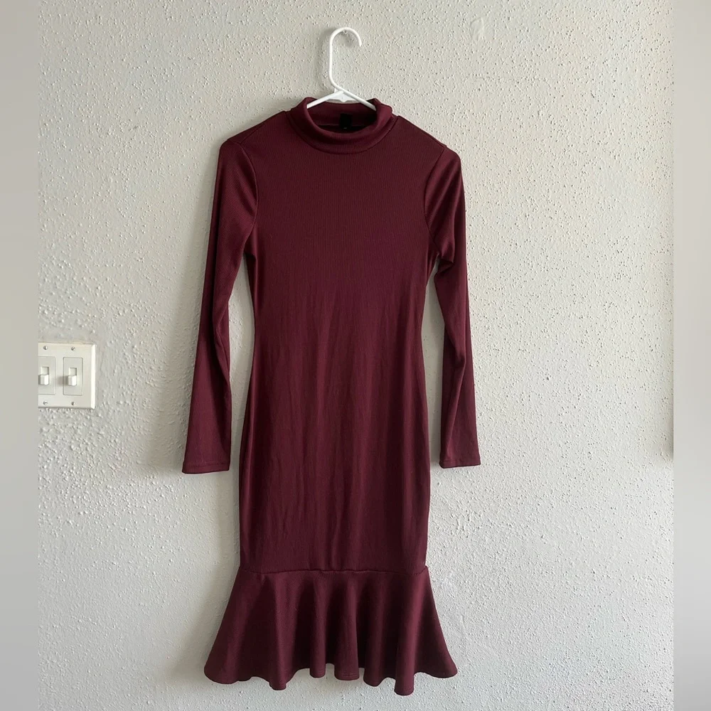 ❤️ NWOT Peplum dress - Picture 1 of 3
